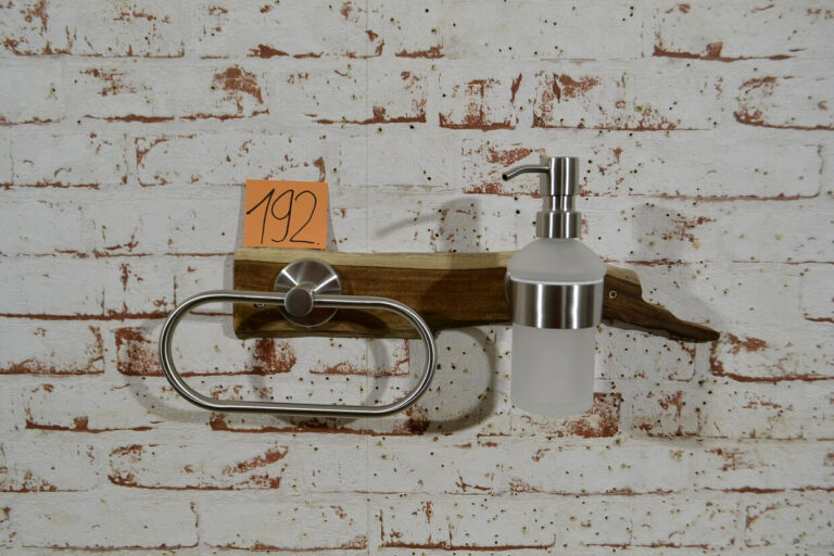 Badgarnitur-aus-Holz-nr-192