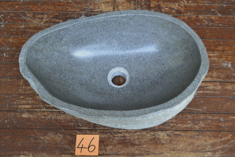 Flussstein-Waschbecken-Aufsatzwaschbecken-Stein-Unikat-Nummer-46