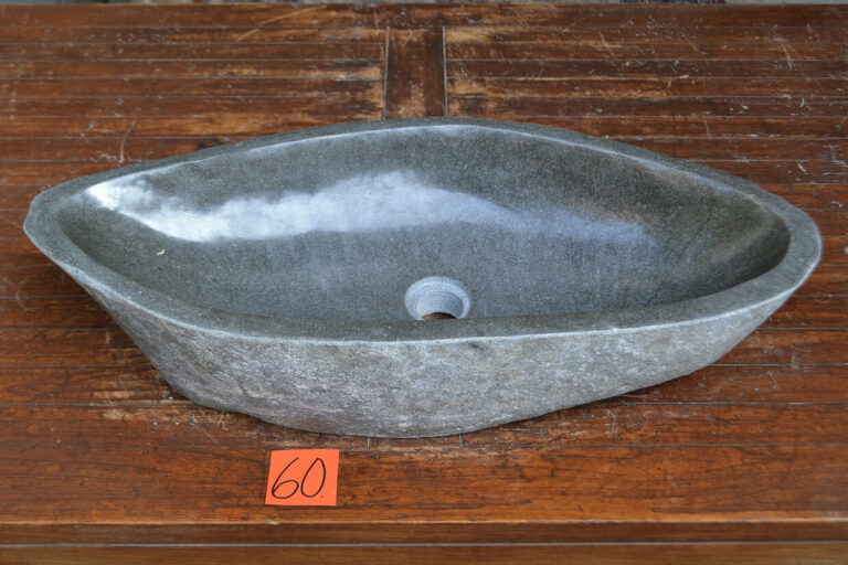 Flussstein-Waschbecken-Aufsatzwaschbecken-Unikat-Nummer-60