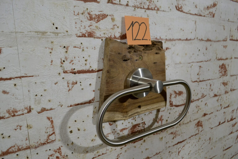 Handtuchhalter-aus-Holz-nr-122