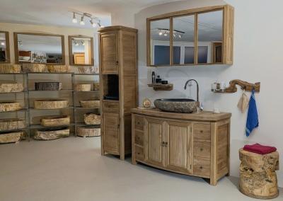 Massivholz-Badmöbel-Ausstellung