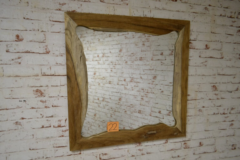 Massivholz-Wandspiegel-Altholz-recycelt-Teak-Unikat-nummer-22