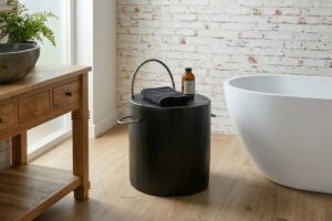 Sitzblock-Schwarz-Hocker-lackiert