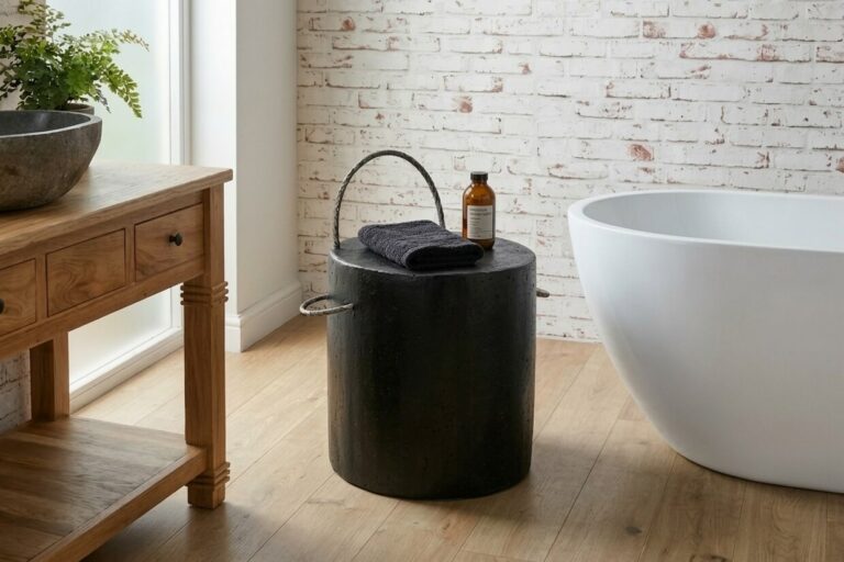 Sitzblock-Schwarz-Hocker-lackiert