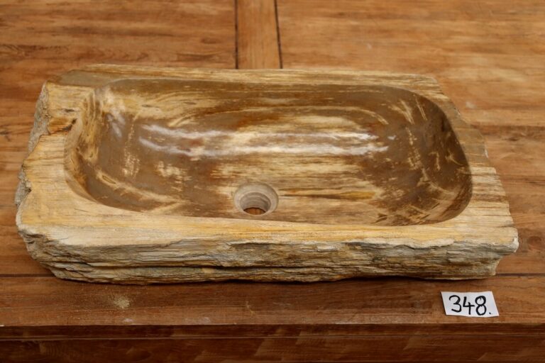 Waschbecken-Unikat-versteinertes-Holz-Stein-nr-348